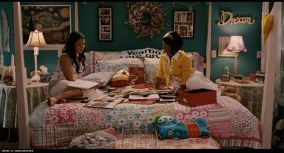 The Style Files: Gabriella Montez Room: High School Musical Decor School Musical Aesthetic, High School Musical Aesthetic, Gabriela Montez, Zac Efron And Vanessa Hudgens, Movie Bedroom, Olesya Rulin, Ryan Taylor, Zac Efron Vanessa Hudgens, Troy And Gabriella