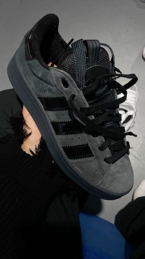 Pretty Sneakers, Adidas Campus 00s, Basket Style, Dr Shoes, Trendy Shoes Sneakers, Pretty Shoes Sneakers, Shoes Outfit Fashion, Denim On Denim, Fresh Shoes