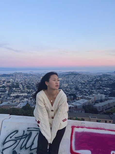 San Fransisco Girl Aesthetic, San Francisco Instagram Pictures, San Francisco Picture Ideas, San Francisco Aesthetic Outfits, Instagram Aesthetic Post, San Francisco Aesthetic, San Francisco Pictures, Cali Trip, Aesthetic Post