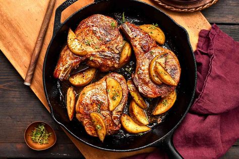 This fall entree is ready in about an hour, but impressive enough for company. Skillet pork chops with sautéed pears will be a new autumn favorite. Sauteed Pears Recipe, Sautéed Pears, Pan Pork Chops, Skillet Pork Chops, Cooking Pork, Breakfast Party Foods, Recipes Pork, Easy Dinner Casseroles, Juicy Pork Chops