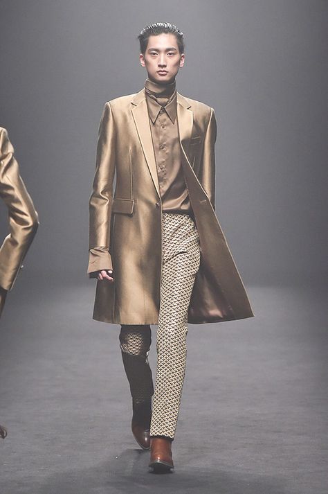 Kim Seo Ryong, Look #11 Male Outfit, Masc Fashion, Formal Fashion, Seoul Fashion Week, Seoul Fashion, Male Fashion Trends, Men Style Tips, Vogue Fashion, 가을 패션