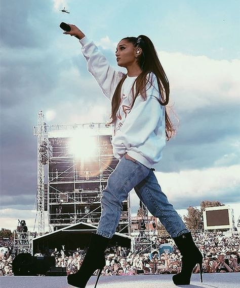 #ArianaGrande #Manchester #OneLoveManchester One Love Manchester, Manchester Attack, Ariana Grande Images, Dangerous Woman Tour, Ariana Grande Outfits, Ariana Grande Cute, Ariana Grande Style, Ariana Grande Wallpaper, Ariana Grande Photoshoot