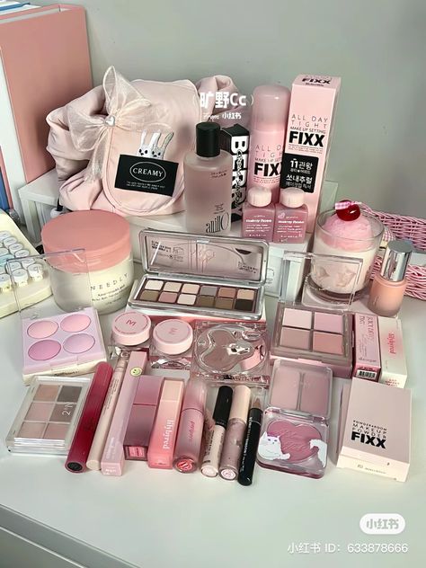 Chinese Makeup, Makeup Accesories, Makeup Package, Ulzzang Makeup, Image Swag, Fancy Makeup, Pink Girly Things, Makeup Items, Makeup Pictures