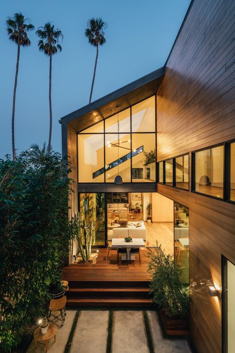 California Architecture, Glass Exterior, Stinson Beach, California Bungalow, House Blend, Patio Spaces, Small Patio, Venice Beach, Architectural Digest