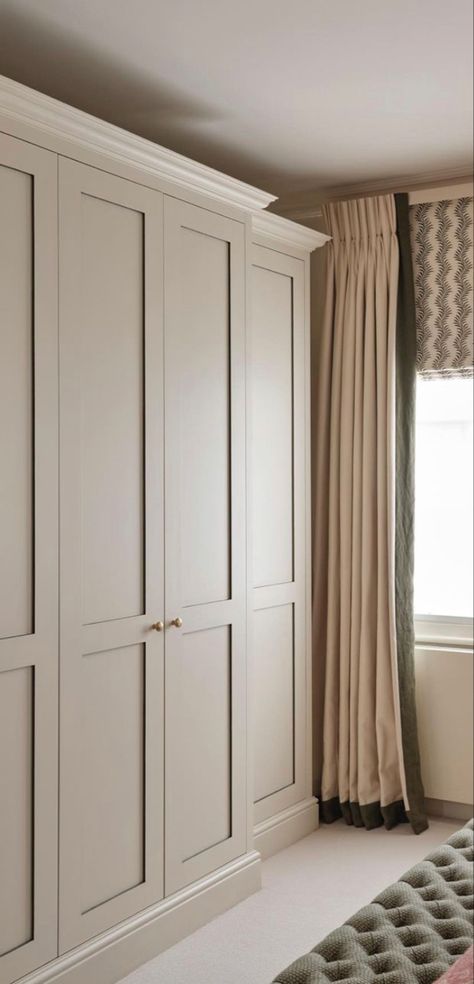 L Shape Built In Wardrobe, Beige Fitted Wardrobes, Beige Wardrobe Bedroom, Cream Wardrobe Bedroom, Built In Wardrobe Ideas Bedrooms, Bedroom Ideas With Wardrobe, Ikea Pax Wardrobe Ideas, Wardrobe Color Ideas Bedroom, Classic Wardrobe Design