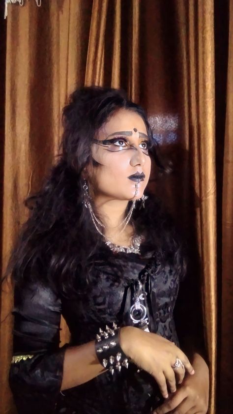 Desi goth // Indian Goth // fusion outfit: Patiala Punjabi Suit with Gothic corset and accessories, Willow Scarlet on IG Poc Goth Aesthetic, Emo Indian, Latino Goth, Desi Fusion Outfits, Desi Punk, Goth Mexican, Indian Goth, Indian Woman Aesthetic, Masculine Goth