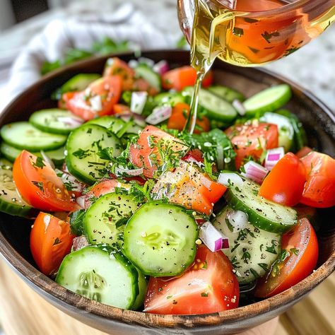 Easy Summer Dishes, Cooked Cucumber, Hamburger Potato Casserole, Tomato Salad Recipe, Tomato Salad Recipes, Cucumber Tomato Salad, Creamy Mushroom Sauce, Potatoe Casserole Recipes, Refreshing Salad