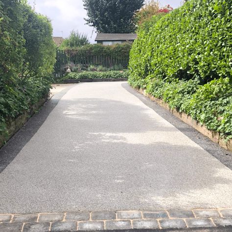 Victorian Refurbishment, Driveway Inspiration, Front Driveway Ideas, Parking Ideas, Front Garden Ideas Driveway, Front Driveway, Garden Ideas Driveway, Driveway Edging, Resin Bound Driveways