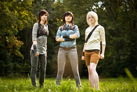 The Maze Runner cosplay. Thomas, Minho, and Newt!!!!>>> this us bootiful Minho And Newt, Runner Halloween Costume, Thomas Costume, Genderbend Cosplay, Book Characters Dress Up, Runners Outfit, Character Dress Up, Maze Runner Cast, Newt Maze Runner