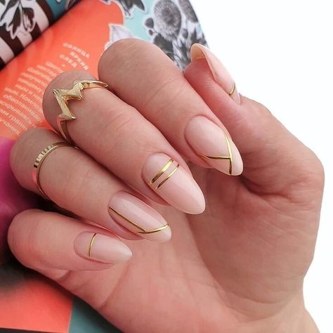 Nail Designs Gold Lines, Boho Nails, Neutral Nails, Minimalist Nails, Dream Nails, Pretty Acrylic Nails, Chic Nails, Nail Arts, Ely