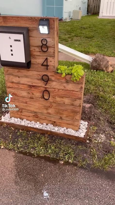 Address Sign For Driveway, Sidewalk Mailbox Ideas, Front Mailbox Landscaping, Front Yard Mailbox Ideas, Mail Box Modern, Locked Mailbox Ideas, House Numbers And Mailboxes, Around The Mailbox Landscaping, Front Yard Number Signs