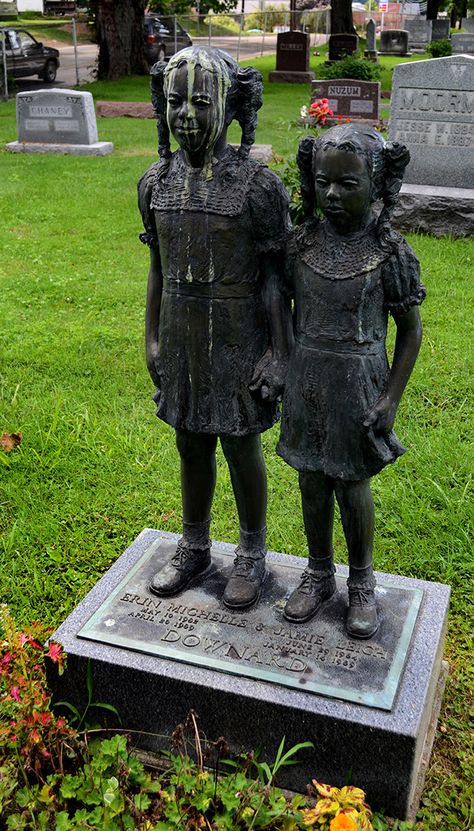 The Downard Sisters – Cape Girardeau History and Photos Grave Stones Ideas, Capuchin Crypt, Grave Statues, Tomb Stones, Grave Monuments, Cemeteries Photography, Cemetery Angels, Grave Stones, Covington Ky