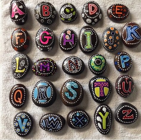 SNS DESIGNS creative lettering hand painted stones Sns Designs, Diy Rock Art, Painted Rocks Craft, Creative Lettering, Hand Painted Stones, Paint Rock, Painted Letters, Kindness Rocks, Rock Painting Designs