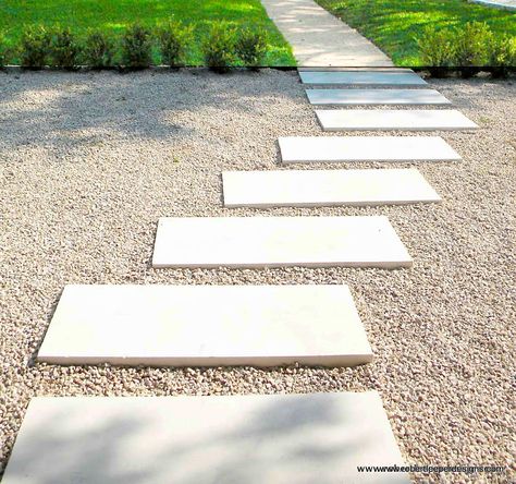 modern pavers Concrete Pavers Walkway, House Garden Landscape, Garden Pavers, Landscape Gardening, Paver Walkway, Modern Backyard Landscaping, Garden Paving, Garden Steps, Modern Landscape Design