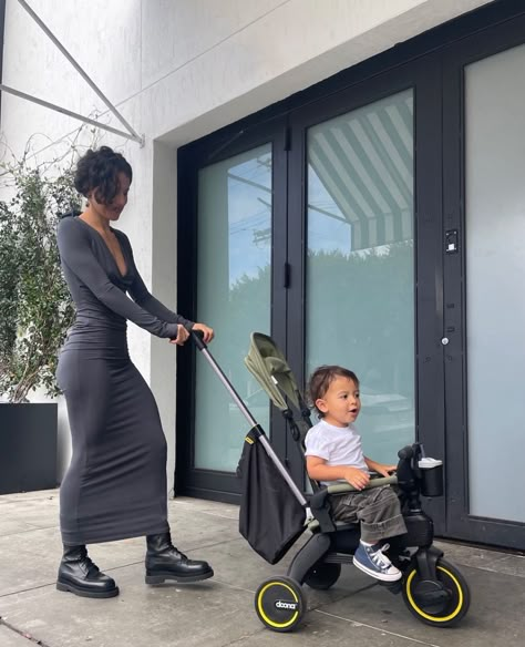 Karla Deras, The Line By K, Line By K, Modest Fits, The Line, Minimalist Fashion, Baby Strollers, On Instagram, How To Wear