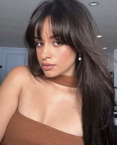 Long Hair With Bangs And Layers, Cabello Hair, Camila And Lauren, Forever Girl, Olive Skin, Long Hair With Bangs, Girl Inspiration, Adore You, Hairstyles With Bangs