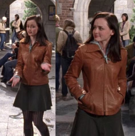 Rory Gilmore outfits Rory Gilmore A Year In The Life, Rory Gilmore Skirt Outfits, Rory Gilmore Winter Outfits, Rory Gilmore Jacket, Femcel Outfits, Dean Outfit, Rory Outfits, Rory Logan, Rory Gilmore Outfits