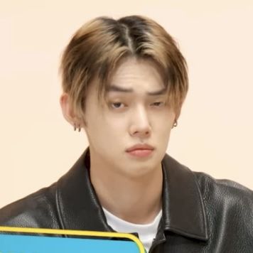 Annoyed Face, Confused Face, Yeonjun Lq, Angry Face, Blood Art, Txt Yeonjun, Lq Icons, Pop Idol, Cute Celebrity Guys