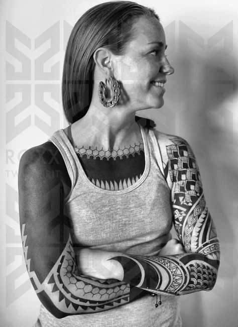 Tattoo & Photo by Roxx TwoSpirit Roxx Tattoo, 2spirit Tattoo, Woman With Tattoos, Spirit Tattoo, Marquesan Tattoos, Bel Art, Fallout 3, Tattoo Girl, Skin Art