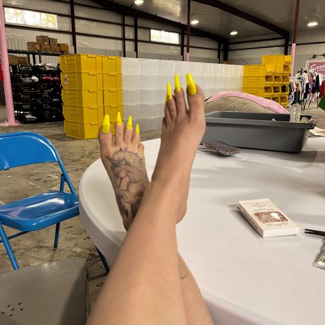 Let’s talk about selling your toenails. I suggest selling them anywhere from $40 to $200 depending on the number of nails they want. So for example if they want one month's worth of charge closer to the $40 range if they want 2 months' charge closer to the $200 range. Make sure you ask them if they want your toenails painted a certain color or if they want bare nails to keep in mind you can always uncharge for specifics. Also, if you wear fake nails a lot you can also sell those as well. Painted Toes Toenails, Paint Toenails, Toenails Painted, Nail Memes, Bare Nails, Mind You, 2 Months, Toe Nails, Fake Nails