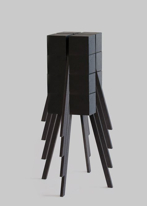 Stool Stackable, Modern Chic Design, Stackable Stools, Woodworking Tools Workshop, Seating Ideas, Plywood Boxes, France Design, Designer Bar Stools, Geometric Forms