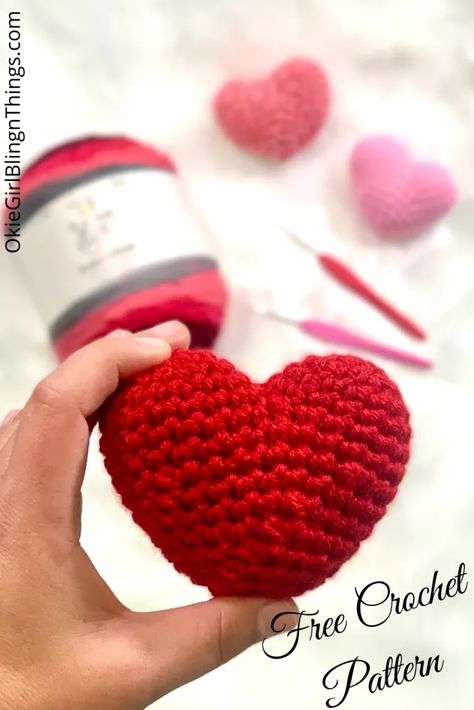 Crocheted Heart, Crochet Valentine Patterns, Crochet Heart Pattern, Valentines Patterns, Valentines Crochet, Crochet Amigurumi Free Patterns, Crochet Amigurumi Free, Crochet Heart, Simple Valentine