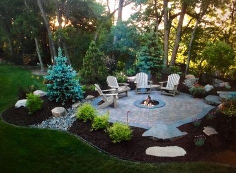 patio with sunken fire pit and landscaping Shed Inspiration, Diy Outdoor Fireplace, Outdoor Fire Pit Designs, Fire Pit Landscaping, Fire Pit Area, Backyard Entertaining, Fire Pit Designs, Backyard Inspiration, Fire Pit Patio