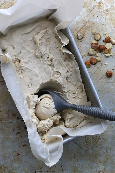 Low Carb Sugar-Free Hazelnut Gelato. This ice cream is infused with real hazelnuts. Cashew Ice Cream Recipe, Healthy Gelato, Healthy Salted Caramel Ice Cream, Vegan Ice Cream Recipe Almond Milk, Hazelnut Gelato Recipe, Hazelnut Gelato, Hazelnut Ice Cream, Italian Gelato, Artisan Ice Cream