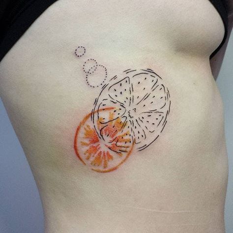 Abstract watercolor linework orange tattoo by Aline Wata.  #orange #citrus #fruit #abstract #watercolor #linework #AlineWata Orange Tattoo, Tattoo Linework, Fruit Tattoo, Back Of Arm Tattoo, Tattoo Cool, Frilled Sleeves, Orange Citrus, Healing Tattoo, Arm Band Tattoo