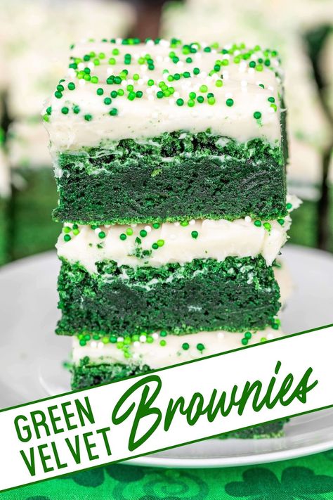 Green Velvet Brownies with Cream Cheese Frosting - perfect for St. Patrick's Day! Delicious homemade brownies topped with cream cheese frosting. Super easy to make and even easier to eat!!! Chocolate chips, butter, sugar, eggs, flour, baking powder, salt, vanilla, green food coloring, cream cheese, and powdered sugar. I ate WAY too many of these things! A MUST for your St. Paddy's Day celebrations! #brownies #creamcheese #stpatricksday Green Velvet Brownies, Brownies With Cream Cheese Frosting, Brownies With Cream Cheese, St Patrick's Day Recipes, Velvet Brownies, Cream Cheese Frosting Easy, Green Desserts, Brownies From Scratch, Cream Cheese Brownies