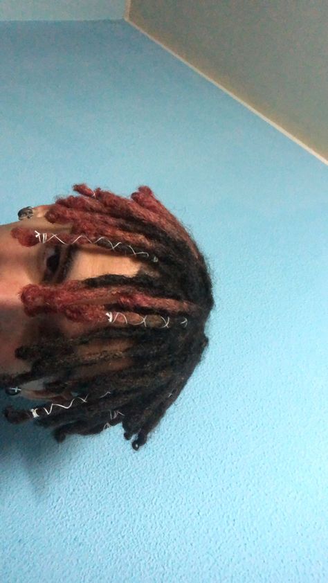 dreads xxxtentacion Red Dreads, Black Dreads, Cute Dreads, Mens Nails, Dreadlock Hairstyles For Men, Dreadlock Hairstyles, Black Hairstyles, Stylish Mens Outfits, Aesthetic Guys