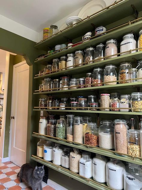 Narrow Shelves, Kitchen Pantry Design, Kitchen Farmhouse, Butler's Pantry, Pantry Design, Cottage Kitchen, Dream House Decor, Kitchen Pantry, Home Decor Kitchen