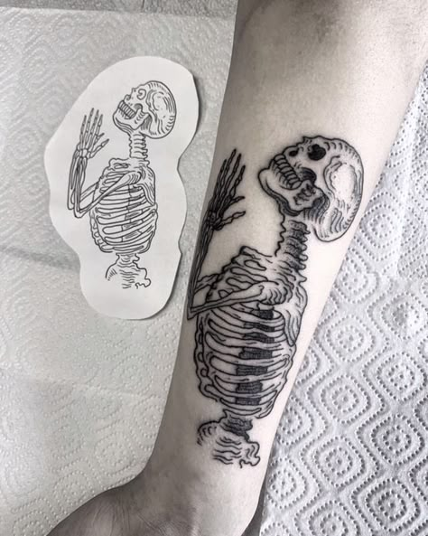 Tattoo Ideas Printable, Tattoo Ideas Easy, Small Dope Tattoos, Tattoo Catalog, Grunge Tattoo, Clever Tattoos, Skeleton Tattoos, Printable Calendars, Cool Small Tattoos