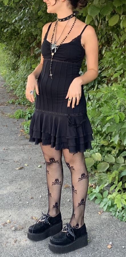 Goth Farmer Aesthetic, Goth Everyday Outfit, Summer Goth Outfits Casual, Goth Farmer, Goth Date Outfit, Goth Sundress, Goth Beach Outfit, Gothic Summer Outfits, Obx Wardrobe