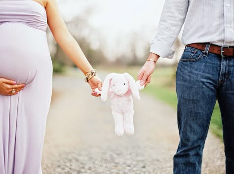 Cute idea using a toy you plan to use in monthlies with baby for your maternity shoot! Twins Belly, Announcing Pregnancy, Pregnancy Photos Couples, Pregnancy Bump, Baby Bump Photos, Maternity Photoshoot Poses, Bump Photos, Maternity Inspiration, Maternity Photography Poses