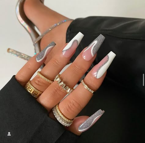 Nye Nails, April Nails, Her Nails, Acrylic Nails Coffin Pink, Silver Nails, Holographic Nails, Coffin Nails Designs, Fancy Nails, Dope Nails