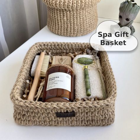 The holidays are near and suddenly you remember that you need to congratulate your relatives and friends. But what gift you should choose to express your love and attention? Since you are already here, you are probably looking for a unique, handmade gift made with love. And this is exactly the gift I offer - a wonderful crochet gift basket full of useful things for face and body care. Such a spa gift basket is ideal for your lover, mother, sister, best friend, or for a woman who cares for you. Just now you can stop tearing your hair out because the person you care about will receive from you a wonderful sign of attention, to which you can also add warm words of congratulations. I guarantee that the recipient of the gift will be satisfied because inside it she will find: - Aloe Vera natural Bathroom Gifts Basket, Bathroom Gifts Ideas, Spa Birthday Gift Ideas, Body Care Gift Basket Ideas, Cute Gifts For Women, Home Spa Gift Basket Ideas, Gifts For Others, Aesthetic Christmas Gifts For Friends, Spa Baskets Gift Ideas