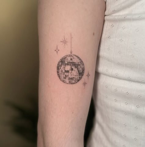 Mirrorball Tattoo Design, Mirrorball Tattoo Minimalist, Taylor Swift Mirrorball Tattoo, Mirrorball Tattoo Taylor Swift, Mirror Ball Tattoo, Mirrorball Tattoo, Mosaic Tattoo, Disco Ball Tattoo, Swift Tattoo