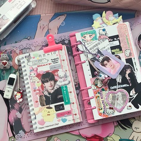 Binder Decoration, Photocard Binder, Binder Journals, Hot Makeup, Binder Covers, Jet Pens, Summer Looks, Photo Cards, Art Journal