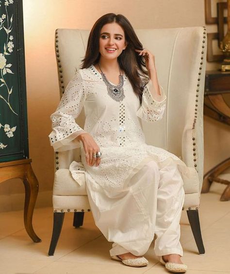 White Salwar Suit White Anarkali Punjabi Suit White Suit Designs Party Wear White Dresses White Shalwar Kameez White Dress Designs Ideas #dresses #dress #whitesuit #salwarsuit #whiteanarkali #partywear #wearwhite #shalwarkameez #whitedress #dressdesigns #anarkali #dressy Pakistani White Dress Pakistani Formal Dresses Pakistani Dress Design Pakistani Fashion Casual Pakistani Outfits Indian Outfits Indian Clothes Kurti Designs Party Wear Salwar Designs Pakistani Formal Dresses Eid Dresses White Dress Pakistani, Pakistani White Dress, Dress Design Pakistani, Dresses Pakistani, Simple White Dress, Pakistani Formal Dresses, Lace Dress Design, Salwar Kamiz, Patiala Salwar