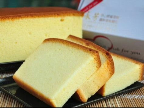 Michelin Star Chefs | #chesse #sponge #recipe Honey Castella Cake, Honey Castella Cake Recipe, Castella Cake Recipe, Castella Cake, Making Honey, Sponge Recipe, Honey Cake Recipe, Kek Lapis, Pembuat Roti