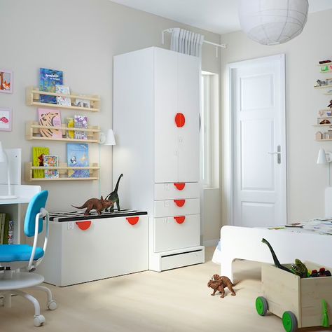 Smastad Ikea, Kids Storage Units, Painted Drawers, Plastic Shelves, Diy Ikea Hacks, Diy Ikea, Frame Shelf, Best Ikea, Clothes Rail