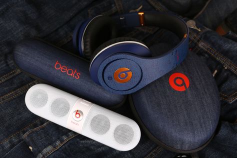 Selfridges x Beats by Dr. Dre "Denim Lovers" Collection Beats Aesthetic, Denim Studio, Dre Headphones, Miranda Kerr Style, Beats Solo, Video Game Rooms, Beats Studio, Denim Projects, Beats By Dre