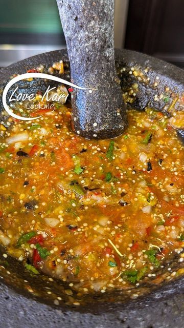 Moljacete Recipes, Salty Cocina Salsa, Mexican Salsa Roja, Salsa Molcajete, Authentic Mexican Salsa, Roasted Salsa, Mexican Salsa Recipes, Easy French Toast Recipe, Red Salsa