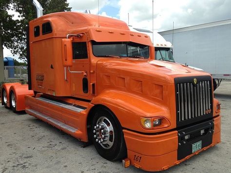 CDL Hunter 🥇 479-616-1381 on Instagram: “Ferrari 🤔 #ferrarisemi #ferraritruck #ferrariorange #orange #dieselpower #trucking #cdldriver #dieselporn #truckporn #truckstop #cdlhunter…” Joe Lewis, Orange Truck, Trucks For Sell, Navistar International, Truck Life, Truck Paint, Trucking Life, Show Trucks, Kenworth Trucks