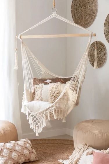 Small Bedroom Chairs, Swing Chair Bedroom, Hanging Chairs, Aesthetic Bedroom Ideas, Diy Boho Decor, Redecorate Bedroom, Cozy Room Decor, Boho Room, Room Design Bedroom