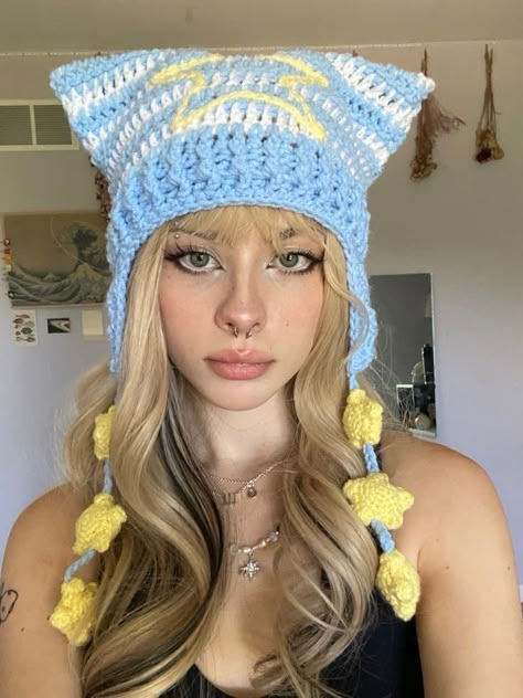 PATTERN Triple Star Strings Crocheted Cat Ear Hat Striped Knitted Beanie With Embroidered Star - Etsy Canada Crochet Hat Styles, Crochet Hats Aesthetic, Bunny Crochet Hat, Cute Crochet Beanie, Crochet Beanie Ideas, Cat Beanies, Crochet Cat Beanie, Beanies Crochet, Crochet Cat Hat