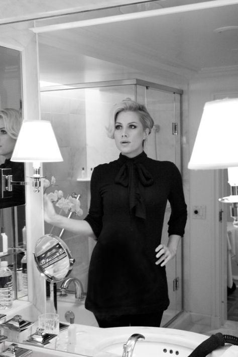 Alice Evans Alice Evans, Face Claims, Picture Photo, Actors & Actresses, Muse, Little Black Dress, Actresses, Actors, Black And White