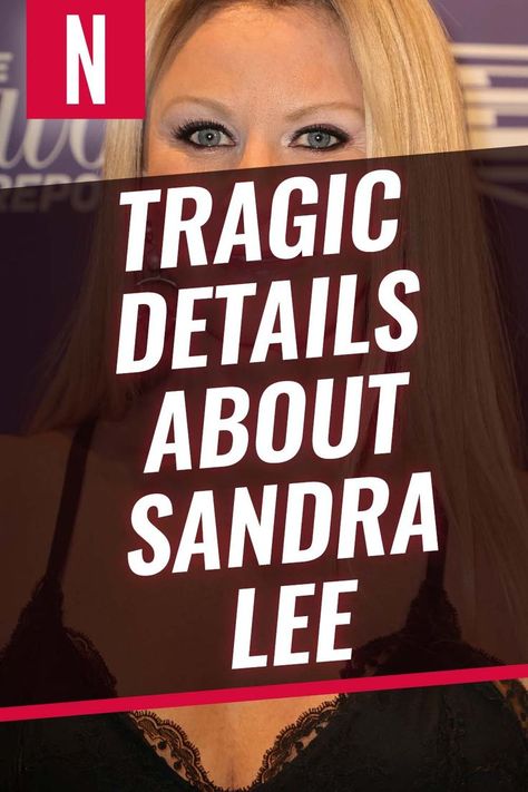 Chances are if you're into cooking, decorating, or entertaining, then you're probably familiar with Sandra Lee. #cooking #sandralee #foodnetwork #celebritysecrets Sandra Lee Semi Homemade Recipes, Sandra Lee Recipes, Cooking Decorating, Sandra Lee, Food Network Star, Semi Homemade, Time And Time Again, Food Network, Food Network Recipes