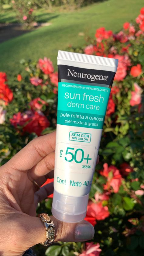 #skincare #skincareproducts #antiaging #spf #summer #neutrogena #reels #instagram Neutrogena Sunscreen, Reels Instagram, Oily Skin Care, Protector Solar, Dark Spots, Oily Skin, Glowing Skin, Sunscreen, Skin Care Routine